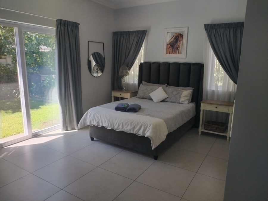 To Let 4 Bedroom Property for Rent in Val De Vie Estate Western Cape